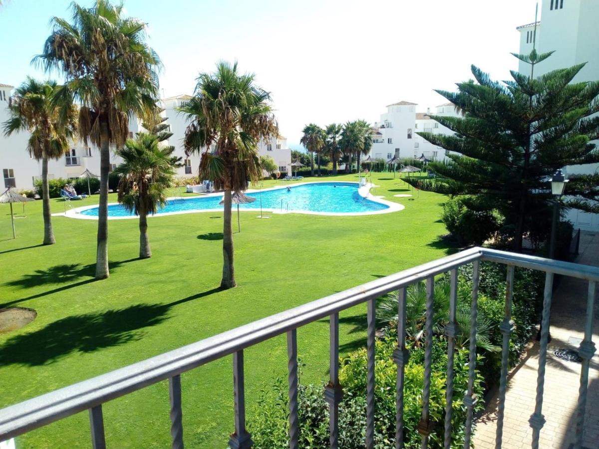 3 Bedrooms With Pool & Parking, Close To Sea And Gibraltar Manilva Exteriör bild