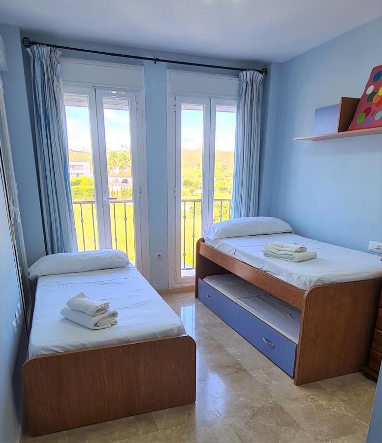 3 Bedrooms With Pool & Parking, Close To Sea And Gibraltar Manilva Exteriör bild