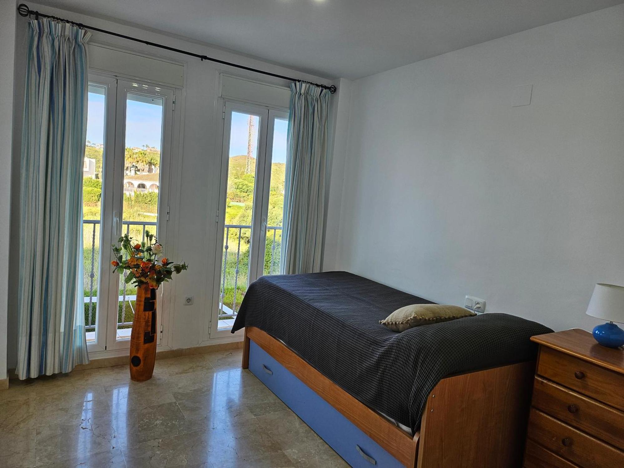 3 Bedrooms With Pool & Parking, Close To Sea And Gibraltar Manilva Exteriör bild